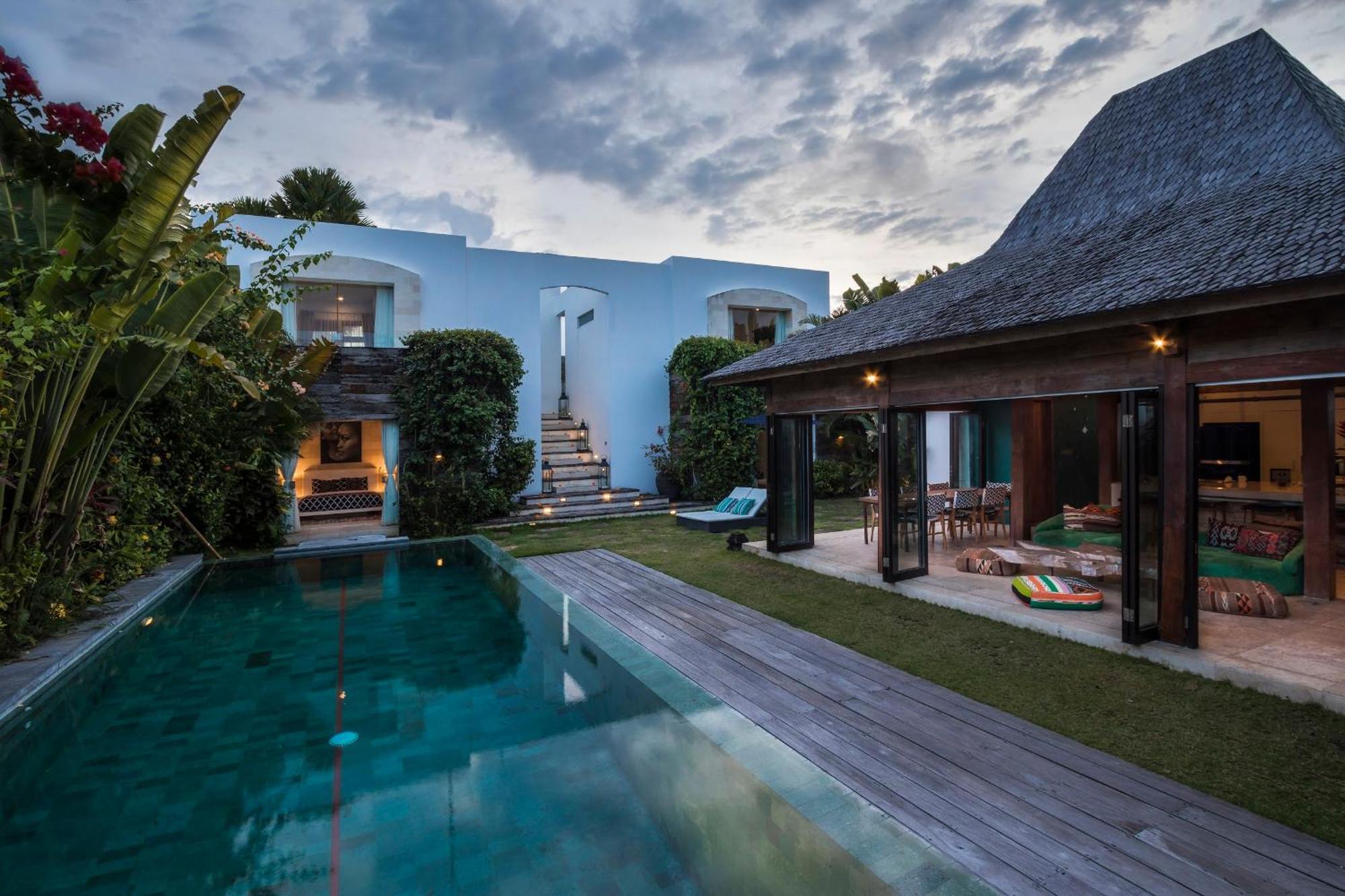 Elegant Villa Casabianca - Tropical Pool & Garden, Near Potato Head Beach Club! Семиньяк Экстерьер фото